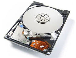 un plateau de disque dur