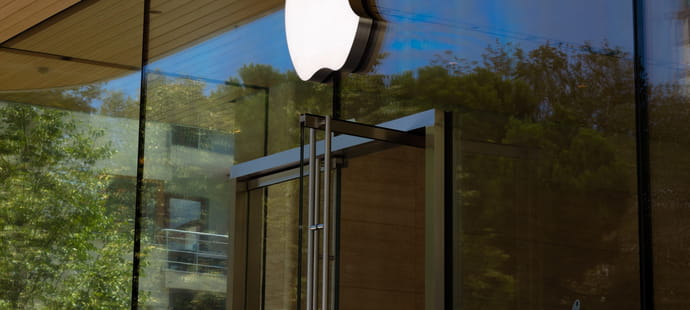 Apple augmente discr&egrave;tement de 50&nbsp;&agrave; 350&nbsp;euros tous les prix de ses iPhone lors de la keynote de l'iPhone Duo