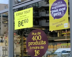 les enseignes multiplient les promotions pour attirer les clients. 