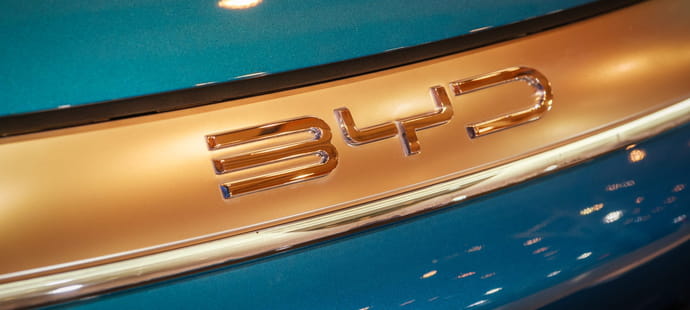 En hausse de 70%, les exportations d'automobiles chinoises d&eacute;ferlent sur le march&eacute; europ&eacute;en