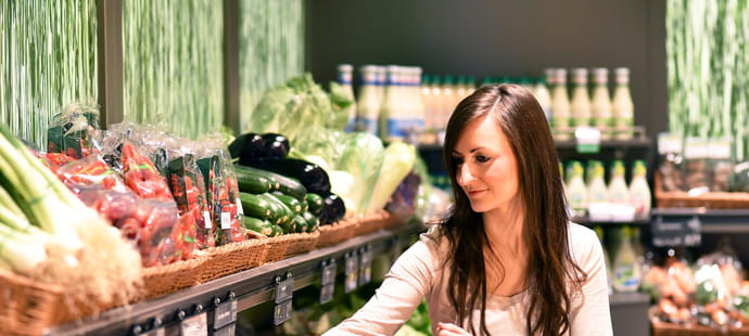 Un ancien employ&eacute; de supermarch&eacute; r&eacute;v&egrave;le comment choisir les fruits et l&eacute;gumes les plus frais