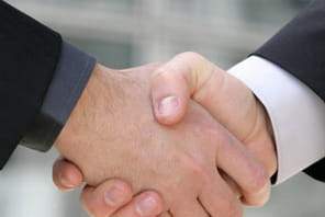 Bruxelles surveille de pr&egrave;s la concentration du secteur des t&eacute;l&eacute;coms