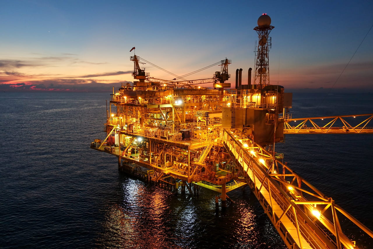 L'Opep+ décide d'augmenter ses quotas de production de pétrole de 188 000 barils par jour à partir d'août 2026