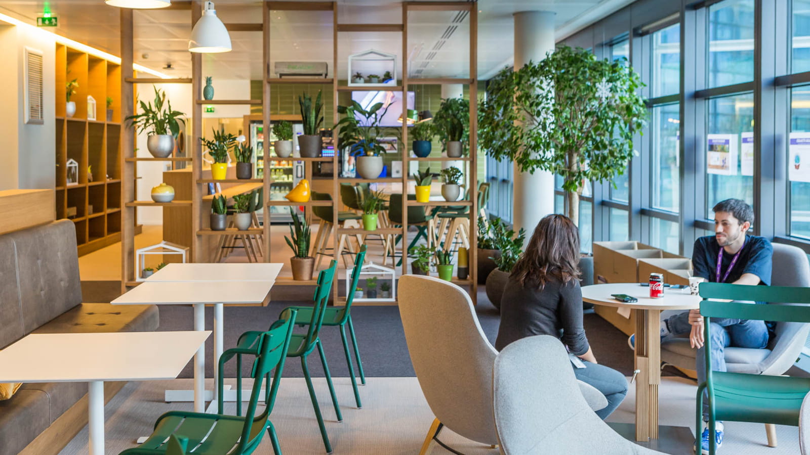 Nouveaux espaces