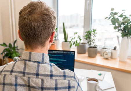 Un salari&eacute; sur quatre est dans l'ill&eacute;galit&eacute; au travail plusieurs fois par semaine mais ne s'en rend pas compte