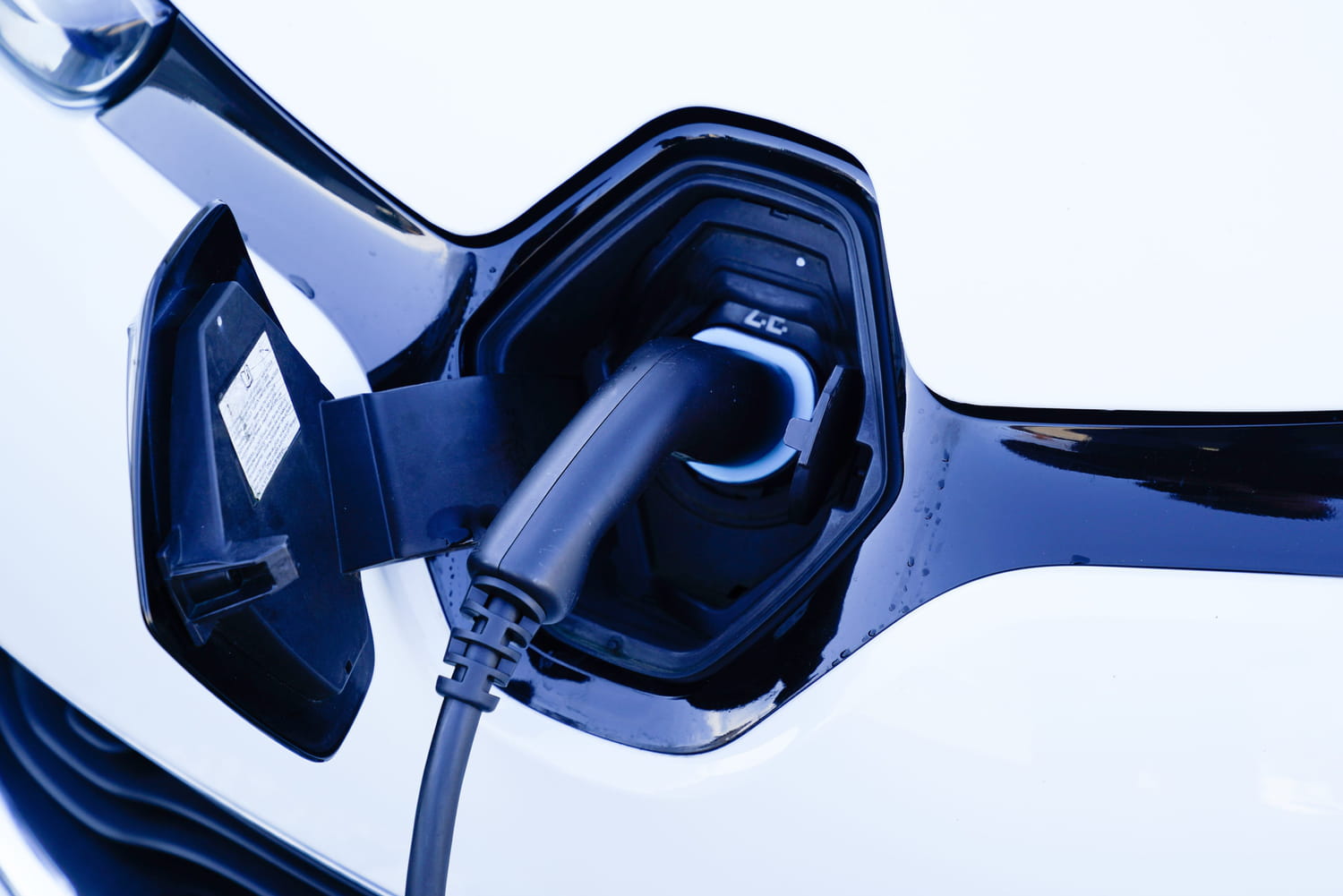 Les voitures électriques atteignent 30% des immatriculations de voitures neuves en France en juin 2026