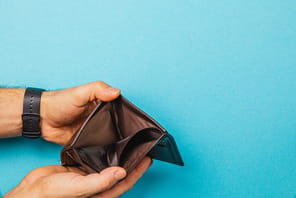 Si vous touchez ce salaire en 2026, vous faites partie des salari&eacute;s les plus pauvres en France&nbsp;: l'Insee fixe les seuils de pauvret&eacute;