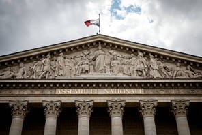 Pour son retour &agrave; l'Assembl&eacute;e, Fran&ccedil;ois Bayrou seul face aux d&eacute;put&eacute;s