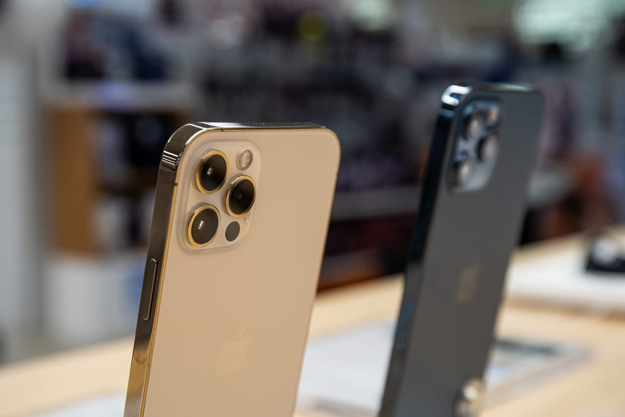 Apple annonce une augmentation prochaine de ses prix en raison de la pénurie mondiale de puces mémoire