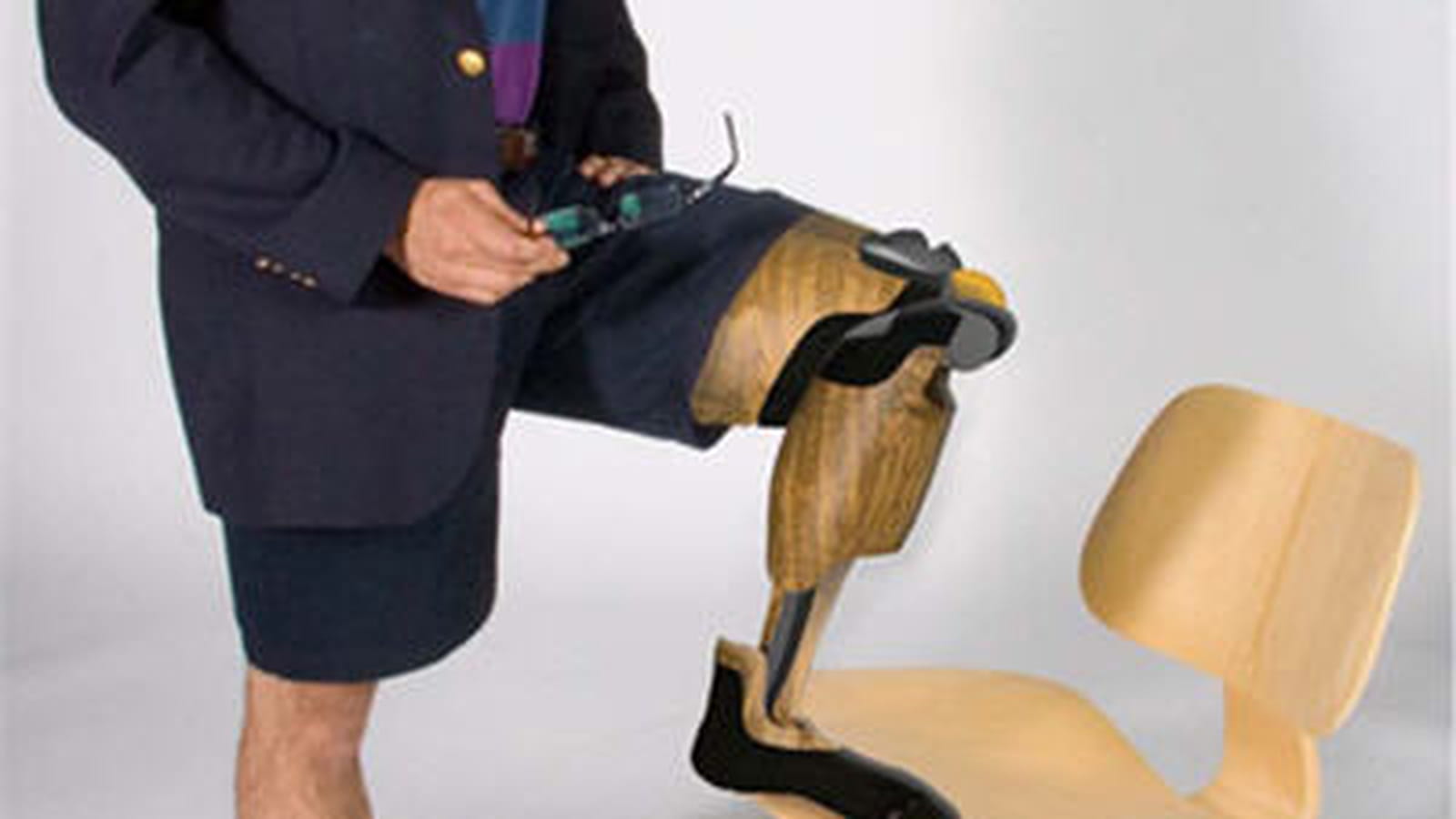 Jambe de bois articulée