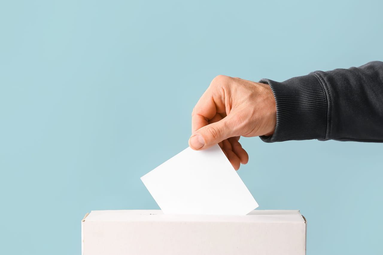 Olivier Faure annonce sa candidature à la primaire face au favori Raphaël Glucksmann