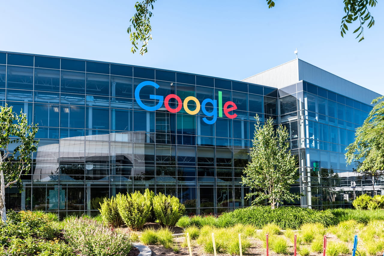 Google condamné à verser 126 millions d'euros à plusieurs médias pour pratiques anticoncurrentielles