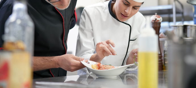 Contrat de professionnalisation&nbsp;: qui peut en b&eacute;n&eacute;ficier&nbsp;? Quelle r&eacute;mun&eacute;ration&nbsp;?
