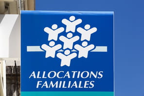 Le montant des allocations change&nbsp;: 8&nbsp;millions de Fran&ccedil;ais vont toucher un nouveau versement de la CAF sur leur compte en banque