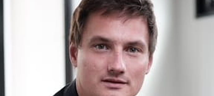 Thomas Skowronski (Jellyfish)&nbsp;:&nbsp;&quot;Jellyfish propose trois tactiques &agrave; ses clients pour influencer les r&eacute;sultats des moteurs d'IA&quot;