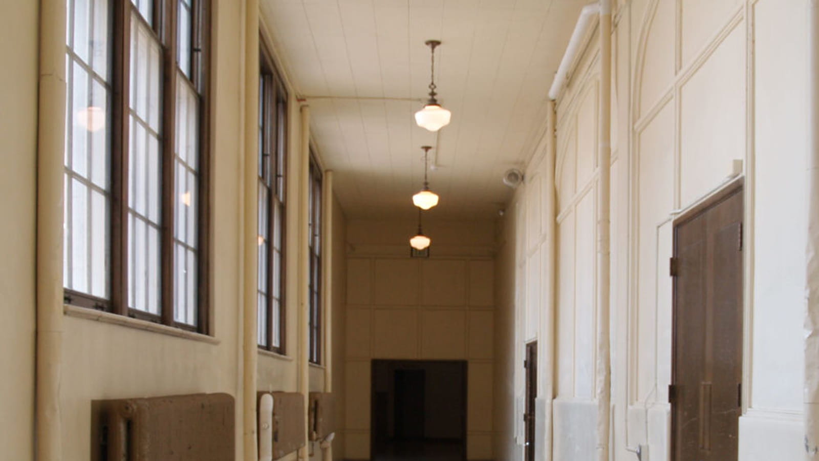 Etablissement scolaire mal côté