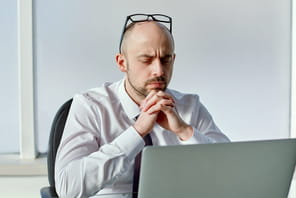 Accus&eacute; de regarder le Tour de France au bureau, ce salari&eacute; fait condamner son employeur