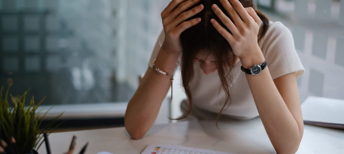 Licenci&eacute;e apr&egrave;s une fausse couche li&eacute;e au stress au travail, cette salari&eacute;e fait condamner son patron apr&egrave;s 7&nbsp;ans de proc&eacute;dure