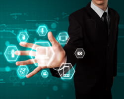 bien gérer votre image numérique peut attirer l'attention de recruteurs.
