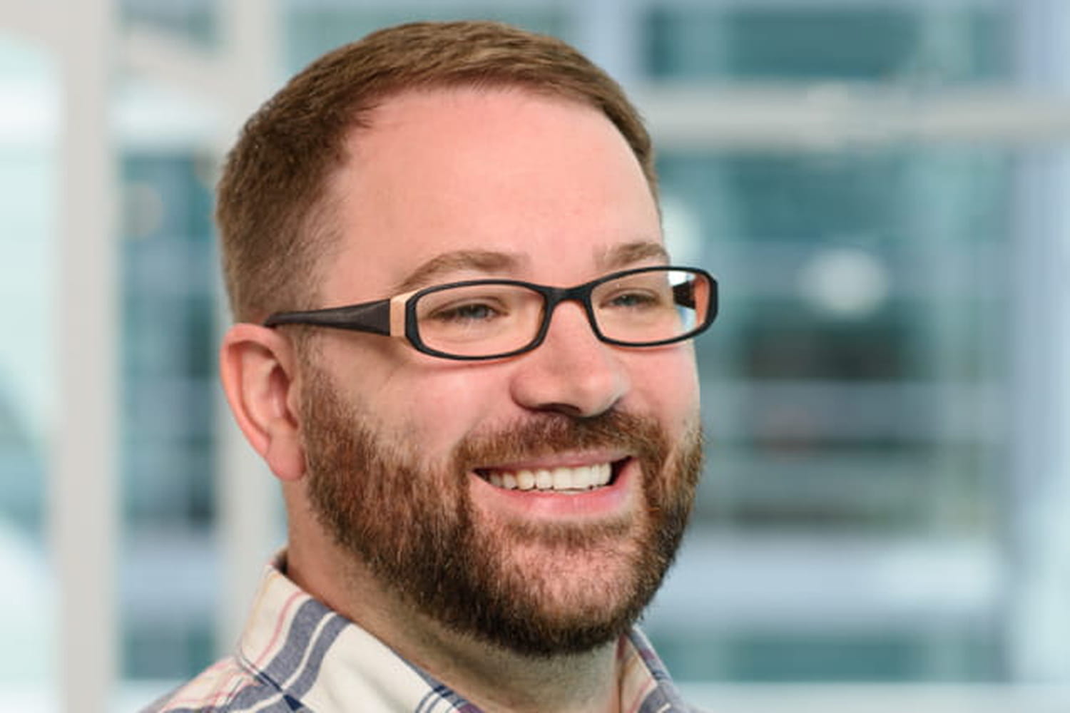Cal Henderson (CTO de Slack) : "Les trois usages de SlackGPT sont le résumé d'information, la recherche et l'assistance rédactionnelle"