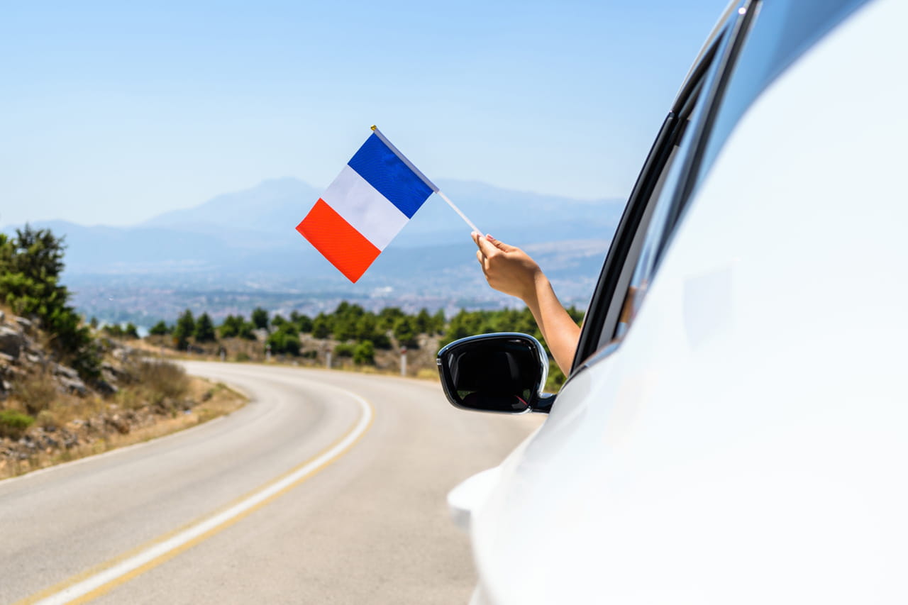 Automobile : un rapport sénatorial évoque un risque de disparition du secteur en France