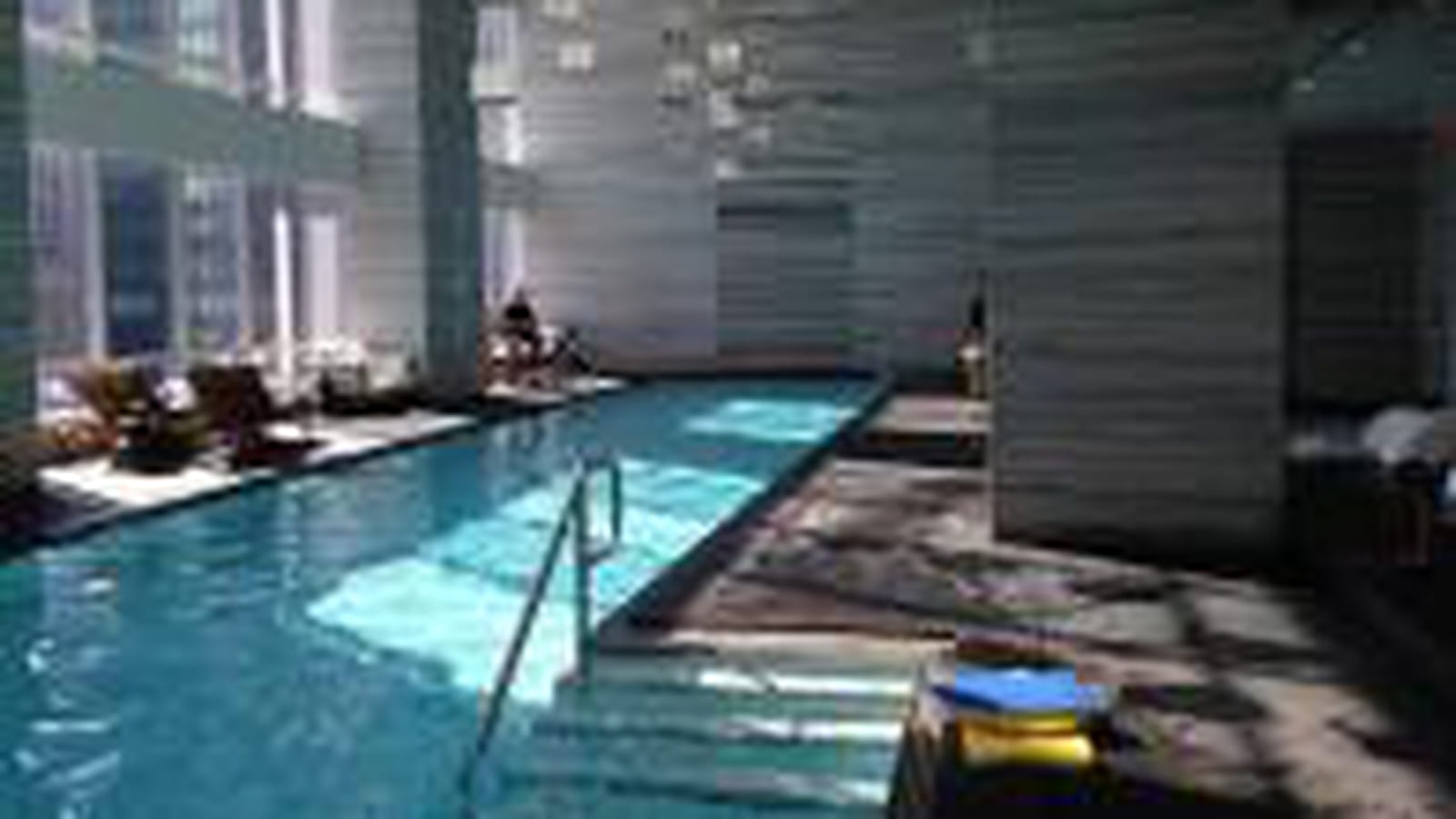 Piscine en marbre italien