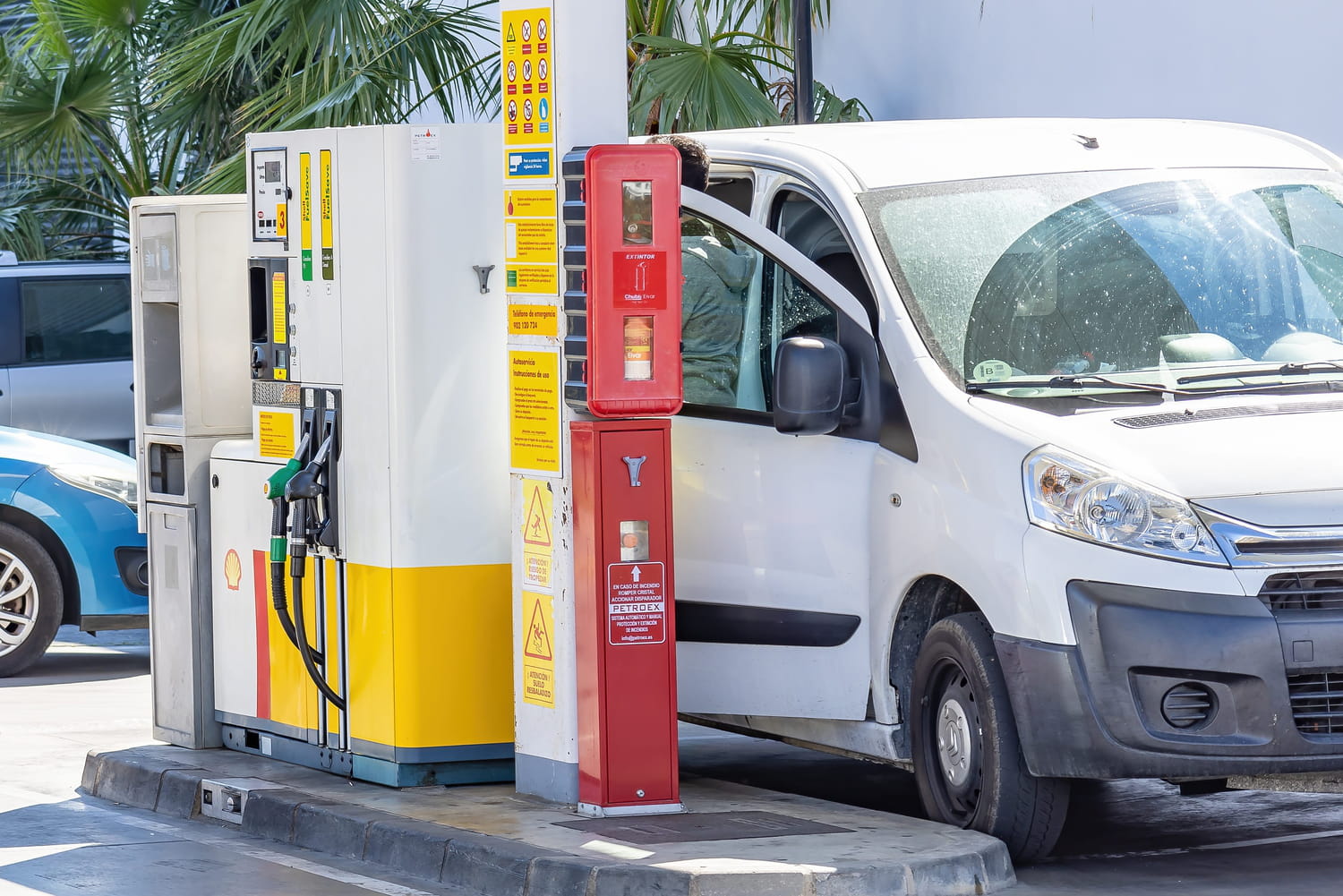 Le gouvernement présentera ce mardi à 17h de nouveaux dispositifs d'aide face à la flambée des prix des carburants