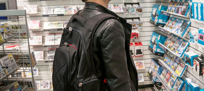 Les magasins Micromania-Zing ont &eacute;t&eacute; rachet&eacute;s par un consortium franco-qu&eacute;b&eacute;cois de quatre entrepreneurs