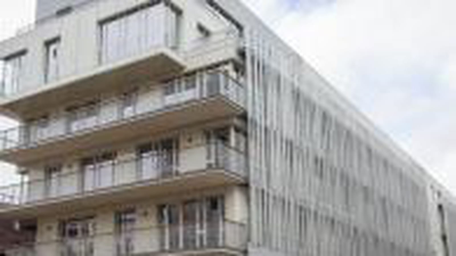Façade