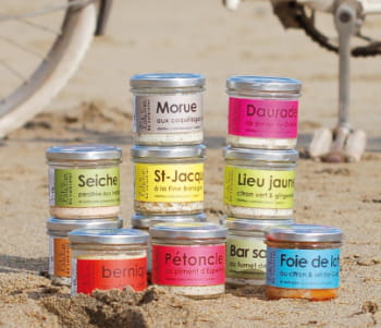 les rillettes sont élaborées à partir de produits de la mer pêchés en bretagne.