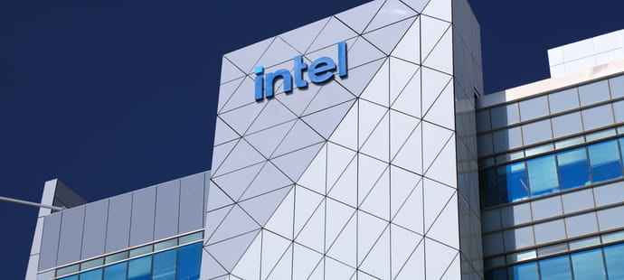 Puces IA&nbsp;: pourquoi Nvidia mise gros sur Intel malgr&eacute; ses difficult&eacute;s