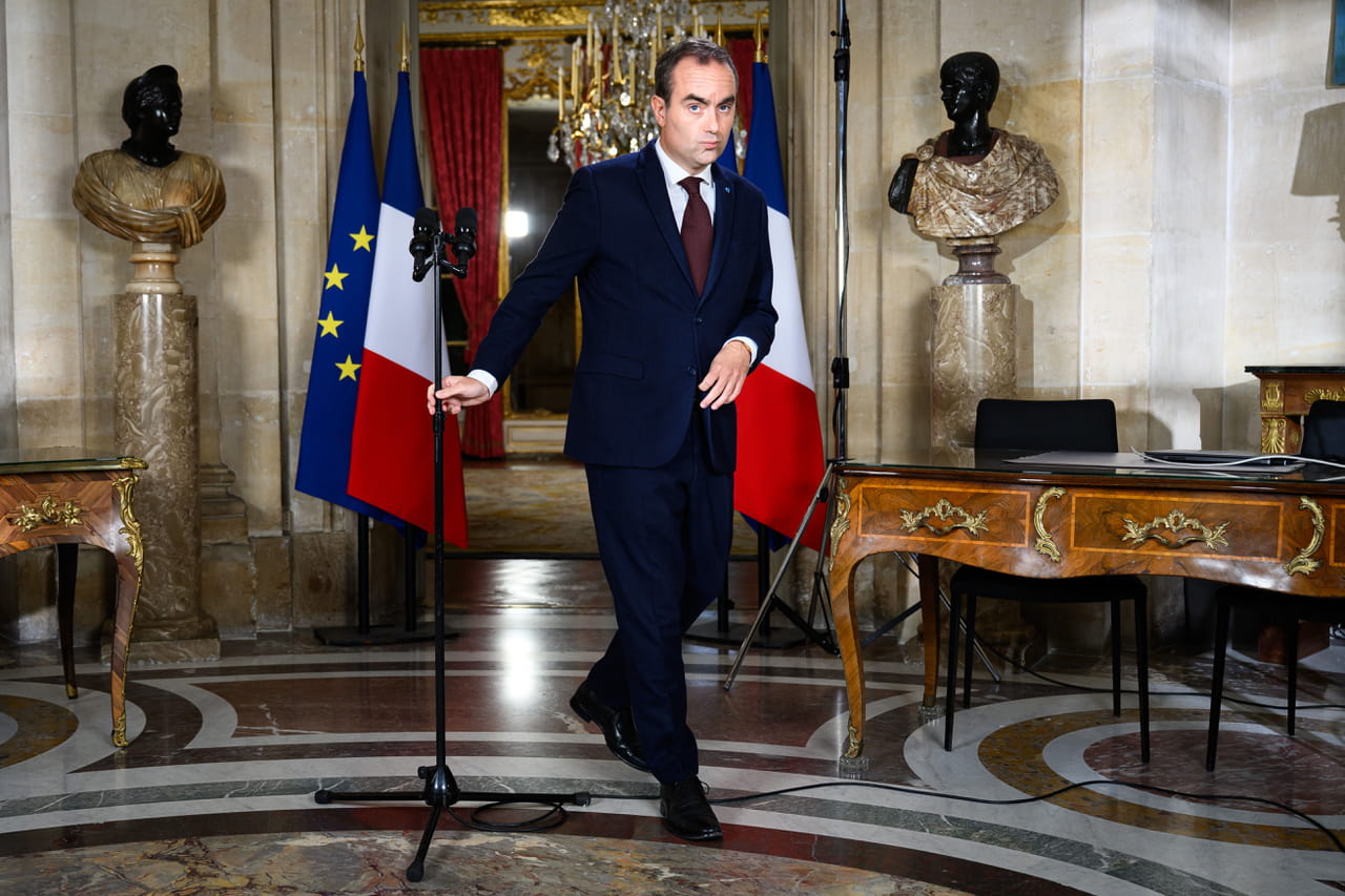 Les oppositions jugent insuffisantes les annonces de Sébastien Lecornu sur les lycées et les carburants
