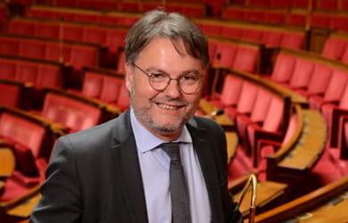 Guillaume Vuilletet (Renaissance) : "Il faut encadrer l'IA par le droit d'auteur avant que de mauvaises pratiques ne s'installent"