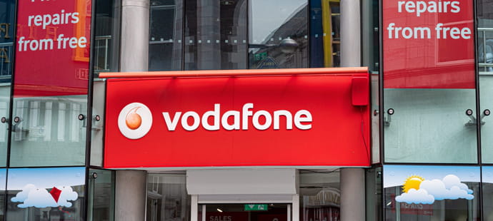 Xavier Niel va d&eacute;bourser 5,1&nbsp;milliards d'euros pour devenir le premier actionnaire de Vodafone