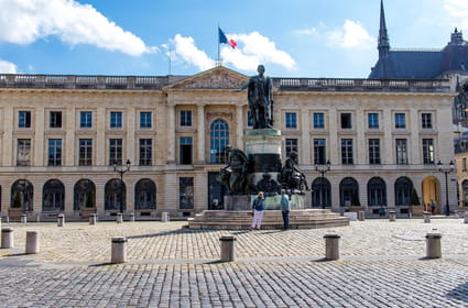 La DGAFP pr&eacute;sente trois sc&eacute;narios de r&eacute;forme pour la fonction publique &agrave; l'horizon 2050