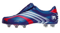 pour l'instant, c'est encore adidas qui fournit l'équipe de france.