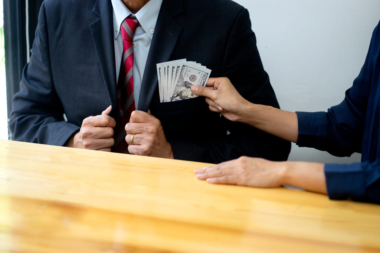 "Il faut être capable de dire : je sais que je vaux tant" : une DRH explique aux salariés comment augmenter sa rémunération