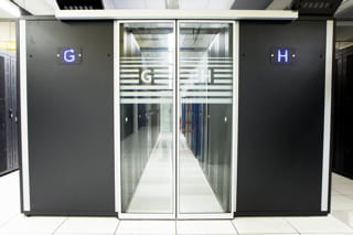 intérieur d'un data center d'outscale.
