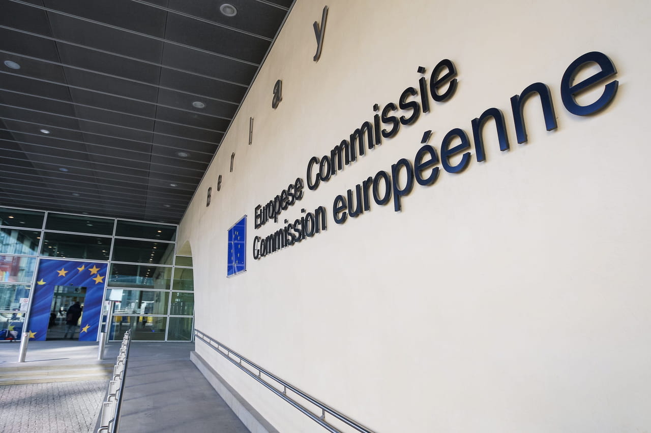 La Commission européenne propose un allègement fiscal de 8 milliards d'euros par an pour les entreprises européennes