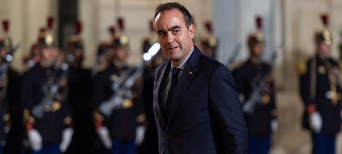 Le gouvernement promet de ramener le d&eacute;ficit public &agrave; 2,8% du PIB en 2029