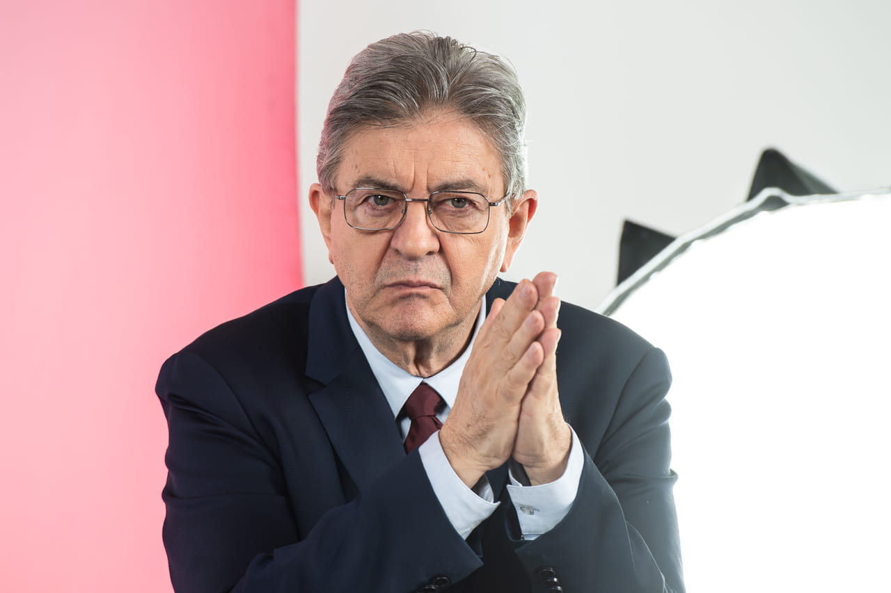 La France insoumise présente un contre-budget pour 2027 axé sur la réduction de la dette